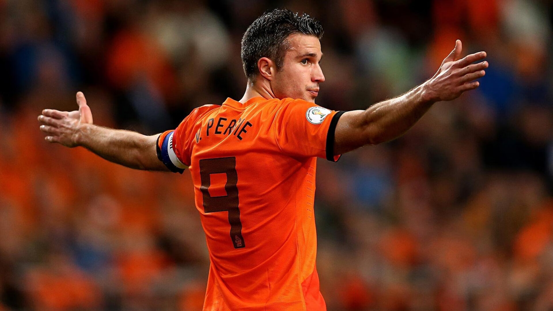 斯威客胜建业,中超冲顶状态火爆,斯威足球队队员简介